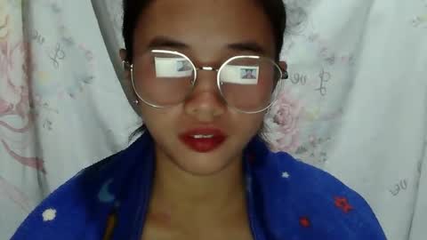 sophie_193 online show from May 2026 06:04:01 PM