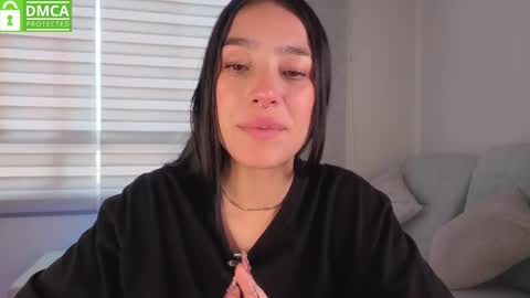 Sophie  online show from November 2025 02:50:01 PM