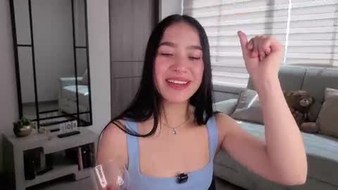 Snapshot of sophie_bbs chatting on July 2026 03:05:01 PM Sophie online show from July 2026 03:05:01 PM