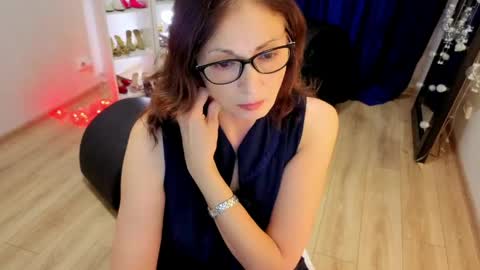 Sophie online show from April 2026 11:59:01 AM