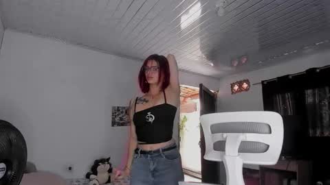 Snapshot of sophie_dolly_ chatting on February 2026 06:20:01 PM sophie doll online show from February 2026 06:20:01 PM