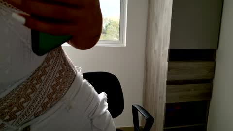 Snapshot of sophie_foxxx chatting on January 2025 10:23:01 PM Sophie online show from January 2025 10:23:01 PM