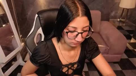 sophie_jones_b online show from March 2026 12:52:01 PM