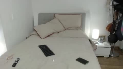 Sofa online show from September 2025 03:17:02 AM