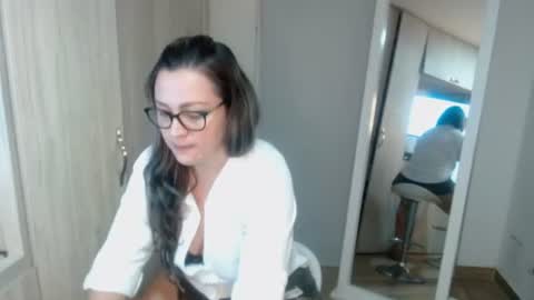 Snapshot of sophie_lopez1 chatting on June 2026 03:00:01 AM Sofa online show from June 2026 03:00:01 AM