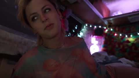 Snapshot of sophie_lovely chatting on February 2025 06:20:02 AM derpy derpington online show from February 2025 06:20:02 AM