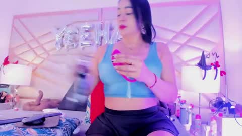 Snapshot of sophie_newton chatting on July 2026 12:22:01 PM sophie_newton online show from July 2026 12:22:01 PM