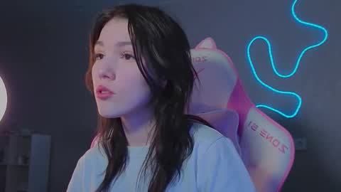 sophie_nomenal_ online show from December 2025 03:20:01 PM