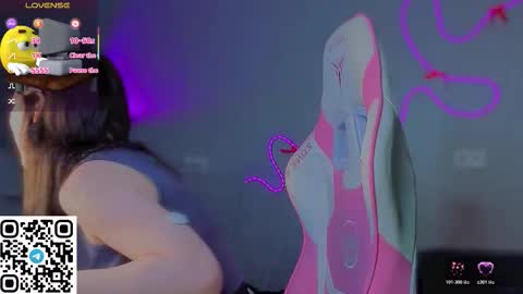 sophie_nomenal_ online show from February 2026 06:40:02 PM