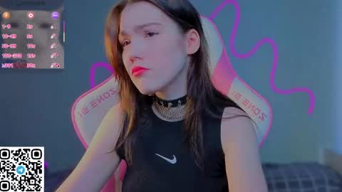 Snapshot of sophie_nomenal_ chatting on April 2026 06:52:01 AM sophie_nomenal_ online show from April 2026 06:52:01 AM