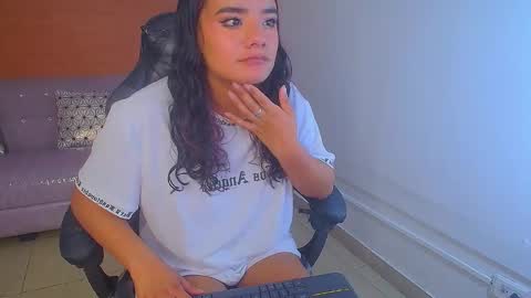 Sofia online show from December 2024 02:09:01 AM