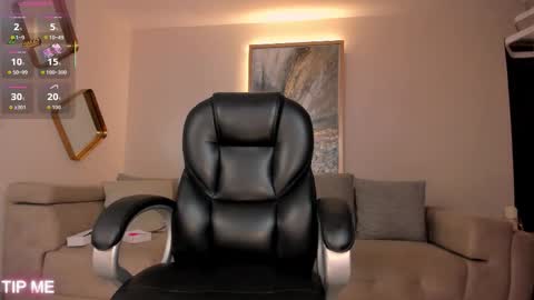 Sophie online show from January 2026 01:10:02 AM