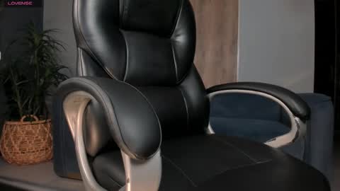 Sophie online show from March 2026 11:53:02 PM