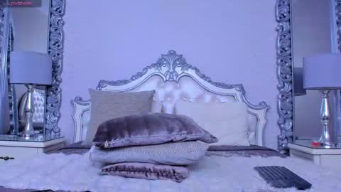 sophiebellucci online show from February 2025 07:27:01 AM