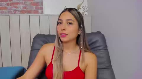 Sophie online show from September 2025 02:17:02 PM