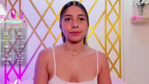 Snapshot of sophiebenson_ chatting on May 2026 12:57:02 PM Sophie online show from May 2026 12:57:02 PM
