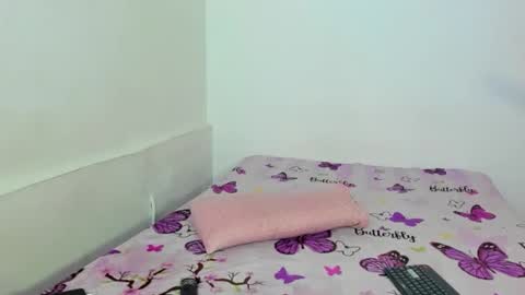 sophiee veryhot online show from December 2025 08:47:02 PM