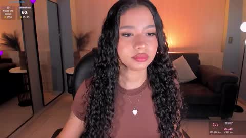 Sophie Houston online show from November 2025 07:24:02 PM