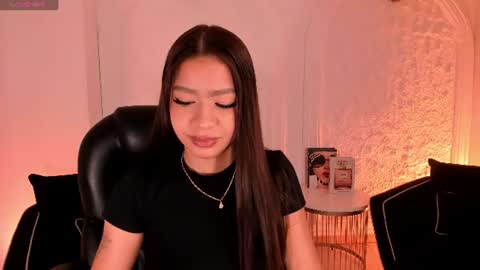 Snapshot of sophiehouston_ chatting on July 2026 04:37:01 AM Sophie Houston online show from July 2026 04:37:01 AM
