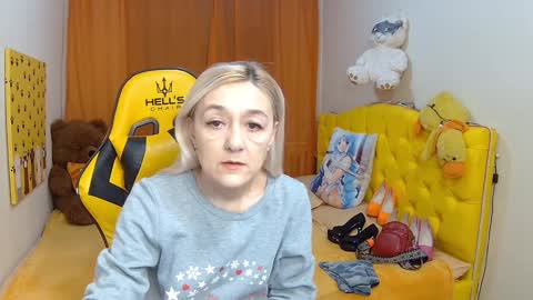 sophiekittyy online show from February 2025 07:15:02 AM