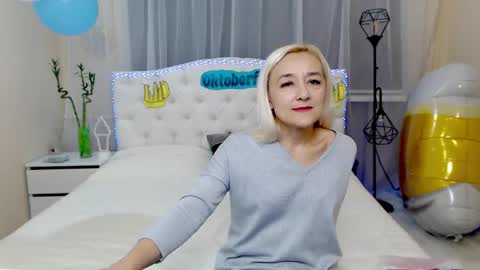 sophiekittyy online show from September 2025 06:28:02 AM