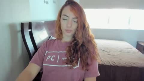 Sophia online show from December 2025 06:57:02 PM