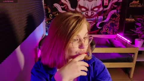 Snapshot of sophiemure chatting on April 2026 08:44:02 PM Sophie online show from April 2026 08:44:02 PM