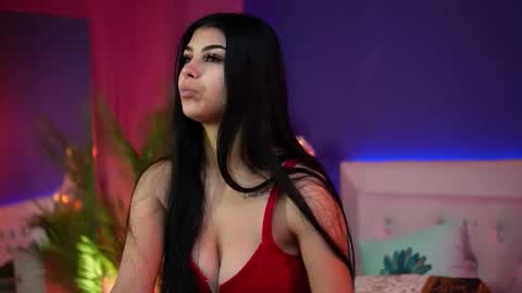  Sophie  online show from January 2026 06:13:02 PM