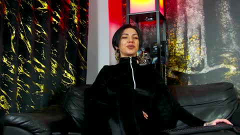 SophiePriestess online show from December 2024 05:31:01 PM