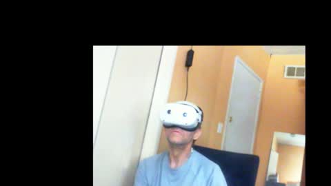 Snapshot of sophiestar12 chatting on December 2024 11:18:02 PM Sophiestar online show from December 2024 11:18:02 PM