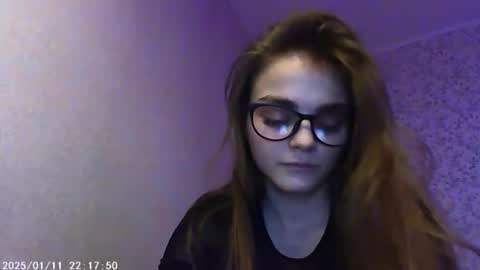 Snapshot of sophiesuvi chatting on January 2025 12:01:01 AM Sophie and my bestie Mandy online show from January 2025 12:01:01 AM