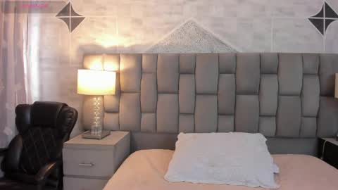 sophiewatson_ online show from May 2026 02:46:02 PM