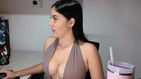 Snapshot of sophiie_blakee chatting on April 2026 12:35:02 AM Sophiee online show from April 2026 12:35:02 AM