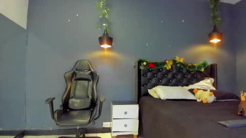 Sophie Taylor online show from January 2026 11:23:01 AM