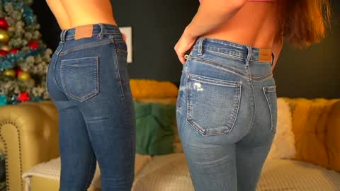 Sophydiva online show from December 2025 06:20:01 AM