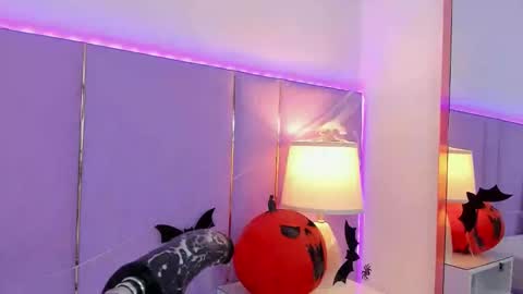 Sophy online show from October 2025 12:09:01 PM