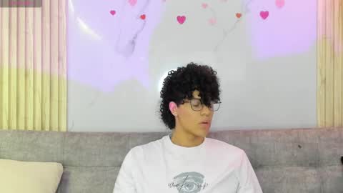 Snapshot of sorenandree chatting on March 2025 09:45:02 AM sorenandree online show from March 2025 09:45:02 AM