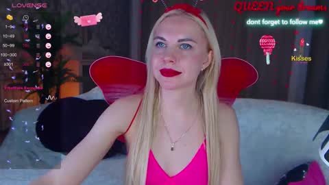 Lisa online show from November 2025 07:07:03 AM