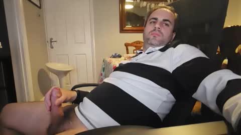 south_african_man_86 online show from October 2025 12:24:02 AM