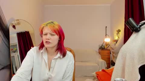 Leah online show from February 2026 10:28:02 PM