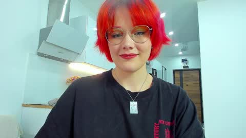 Snapshot of sova_energy chatting on June 2026 07:29:01 PM Leah online show from June 2026 07:29:01 PM