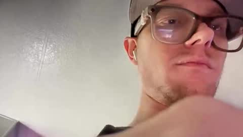 Snapshot of soxsik chatting on November 2025 12:28:01 PM soxsik online show from November 2025 12:28:01 PM