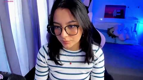 Lili online show from January 2025 07:15:01 PM