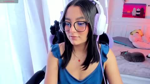 Lili online show from February 2025 08:14:02 PM