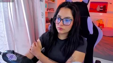 Lili online show from September 2025 08:55:02 PM