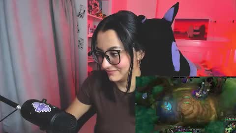 Lili online show from October 2025 12:21:02 AM