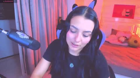 Lili online show from February 2026 11:45:01 PM