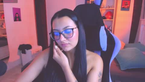Snapshot of soy___lili chatting on June 2026 04:36:02 AM Lili online show from June 2026 04:36:02 AM