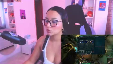 Snapshot of soy___lili chatting on June 2026 04:39:02 PM Lili online show from June 2026 04:39:02 PM