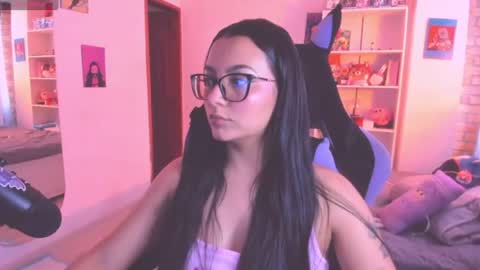 Lili online show from July 2026 04:42:02 PM
